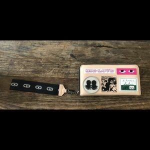 Min & Mon Wallet Limited Edition Like New